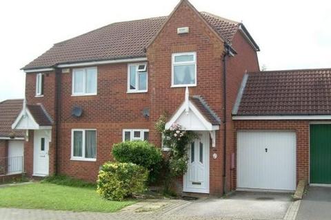 3 bedroom semi-detached house to rent - Walkhampton Avenue, Milton Keynes, Buckinghamshire, MK13