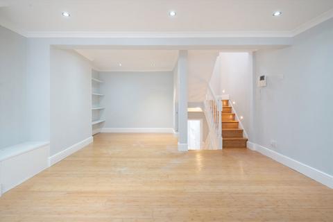 3 bedroom terraced house to rent, Uxbridge Street, London W8
