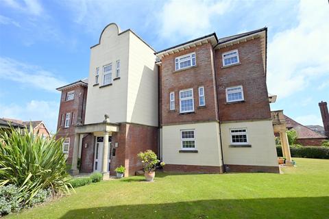3 bedroom penthouse for sale, Christchurch Place, Sovereign Harbour, Eastbourne