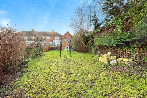 3 bedroom end of terrace house for sale, Luxfield Road, Warminster