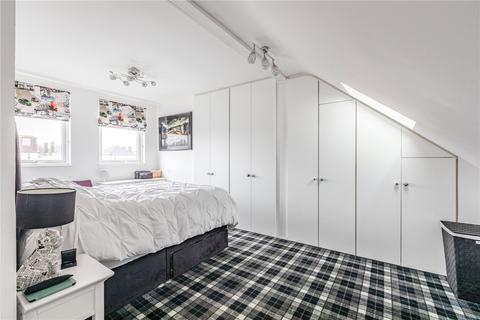 3 bedroom bungalow for sale, Linden Close, New Haw, Addlestone, Surrey, KT15