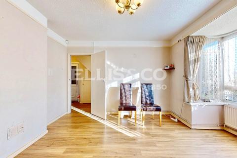 3 bedroom semi-detached house for sale, Darwin Drive, Southall, UB1