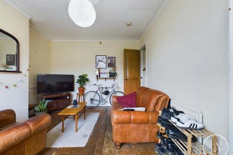 2 bedroom terraced house to rent, Haddon Place, Leeds