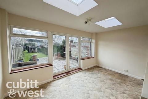 3 bedroom terraced house to rent, Silvester Road Waterlooville PO8