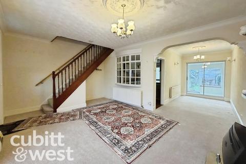 3 bedroom terraced house to rent, Silvester Road Waterlooville PO8