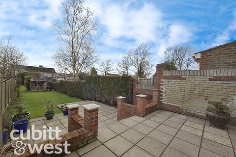 3 bedroom terraced house to rent, Silvester Road Waterlooville PO8