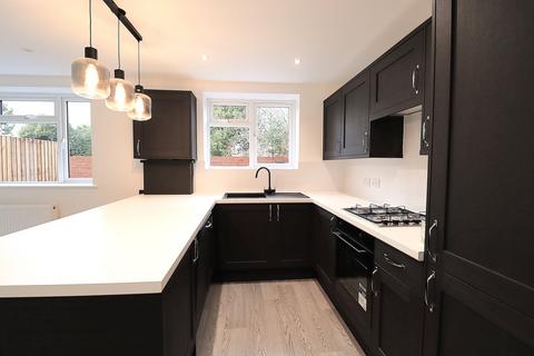 2 bedroom maisonette for sale, Fleet Road, FARNBOROUGH GU14