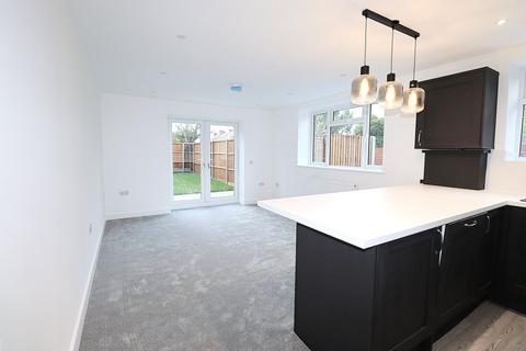 2 bedroom maisonette for sale, Fleet Road, FARNBOROUGH GU14