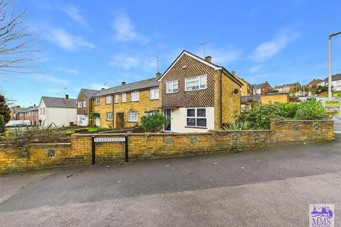 undefined, Churchill Avenue, Chatham
