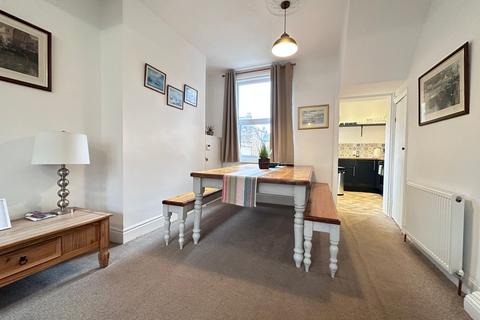 4 bedroom end of terrace house for sale, Caledonia Street, Scarborough, YO12