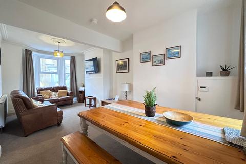 4 bedroom end of terrace house for sale, Caledonia Street, Scarborough, YO12