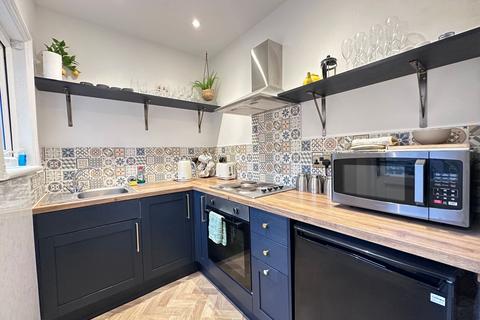 4 bedroom end of terrace house for sale, Caledonia Street, Scarborough, YO12