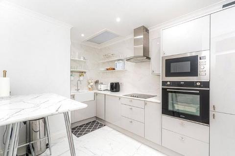 2 bedroom apartment to rent, Sussex Gardens, London, W2