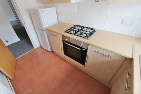 2 bedroom flat to rent, Withington Road, Whalley Range, Manchester