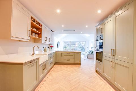 3 bedroom bungalow for sale, Danehurst New Road, Tiptoe, Lymington, SO41