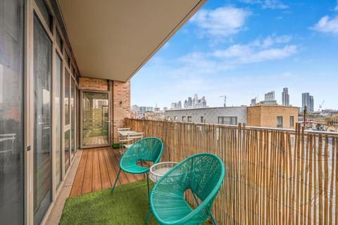 2 bedroom flat for sale, Hemming Street, London, E1