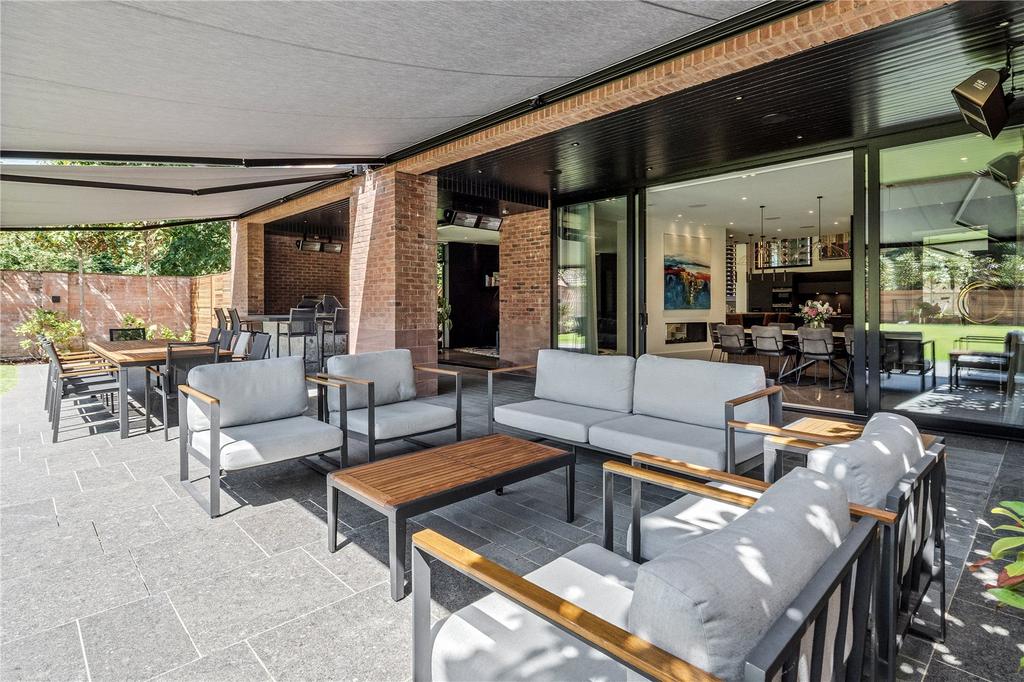 Outdoor Seating Area