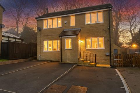 undefined, Laurel Bank Close, Halifax HX2