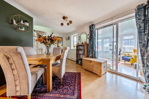 3 bedroom end of terrace house for sale, Watson Acre, Andover, SP10 3YB