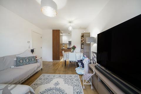 2 bedroom flat to rent, Forge Square, London, London E14