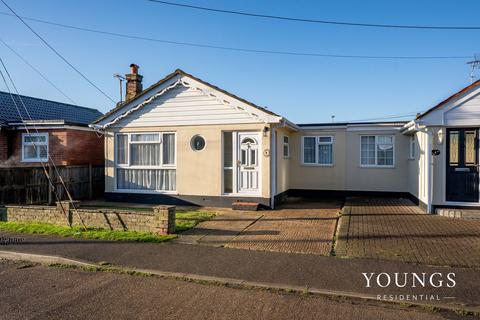 Dovercliff Road, Canvey Island, SS8