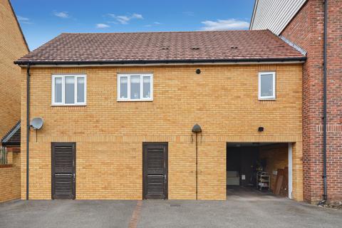 2 bedroom coach house for sale, Sir Henry Brackenbury Road, Ashford TN23