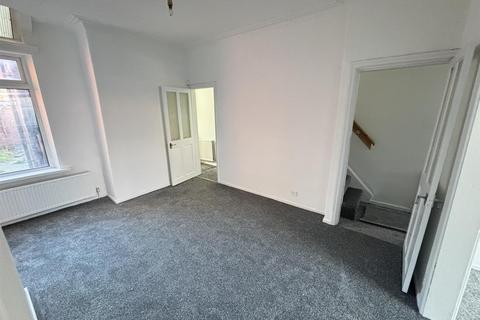 3 bedroom house to rent, Lincoln Avenue, Levenshulme, Manchester