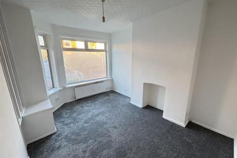 3 bedroom house to rent, Lincoln Avenue, Levenshulme, Manchester
