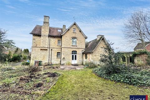 8 bedroom detached house for sale, Vicarage Close, Churchdown, Gloucester, GL3