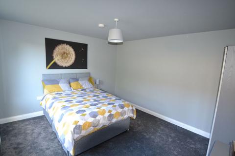 4 bedroom semi-detached house for sale, Bradford Walk, Corby NN18