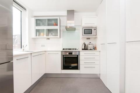 2 bedroom flat for sale, Adamsfields,  Hampstead,  NW3