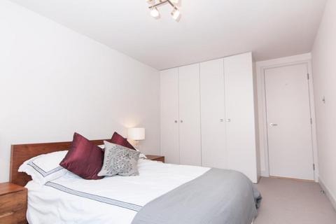 2 bedroom flat for sale, Adamsfields,  Hampstead,  NW3