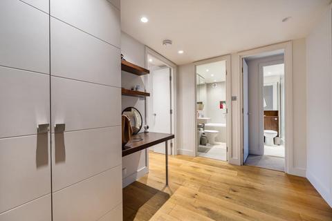 2 bedroom flat for sale, Adamsfields,  Hampstead,  NW3