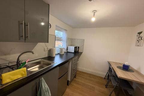 undefined, Chapel Road, Hounslow TW3