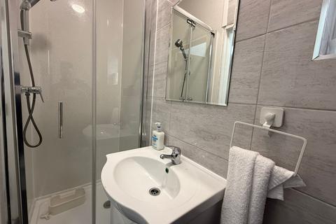 undefined, Chapel Road, Hounslow TW3