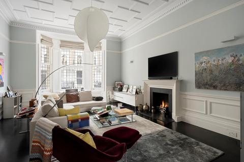 4 bedroom flat to rent, Queen's Gate Place, South Kensington, London, SW7