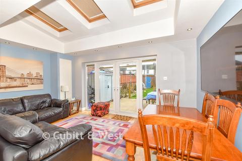 3 bedroom terraced house for sale, Battenburg Avenue, Portsmouth, Hampshire