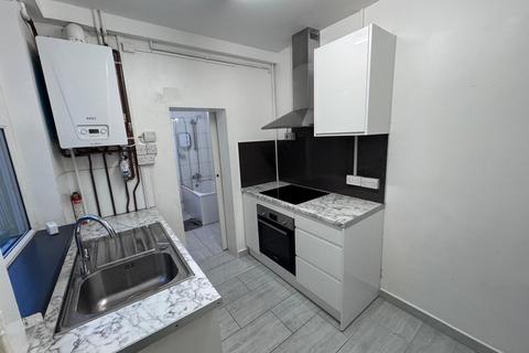 3 bedroom terraced house to rent, Felixstowe IP11
