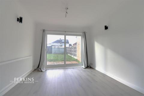 3 bedroom semi-detached house for sale, Hillingdon, UB10