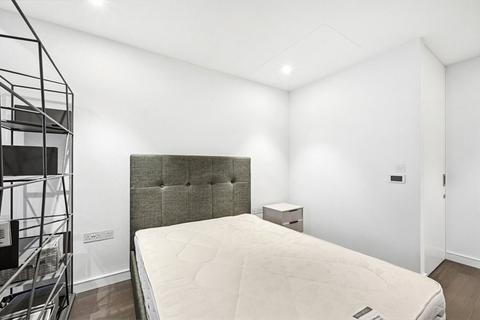 Studio to rent, Park Drive, E14