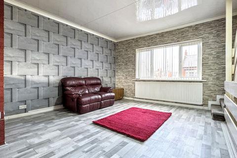 2 bedroom maisonette for sale, East View, Boldon Colliery, Tyne and Wear, NE35 9AU