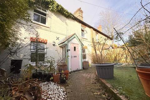 3 bedroom terraced house for sale - Britannia Road, Poole