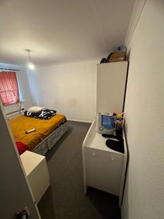 2 bedroom flat for sale, London, RM6