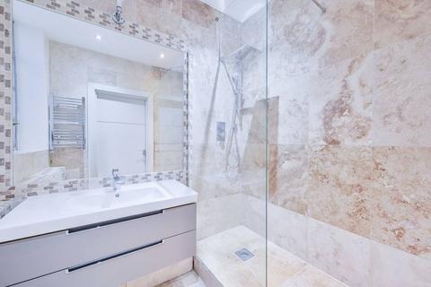 2 bedroom flat to rent, St Georges Court, Chelsea, London, SW3