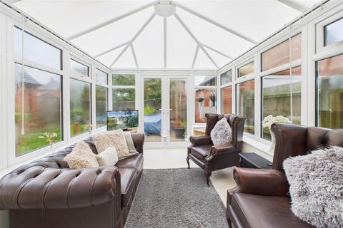 4 bedroom detached house for sale, Wilson Way, Burton-On-Trent DE13
