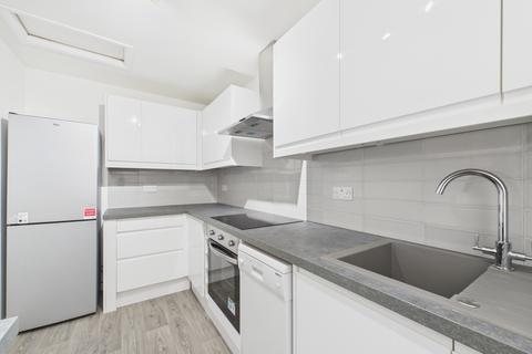 2 bedroom flat to rent, Windsor Drive, High Wycombe, Buckinghamshire, HP13 6BQ