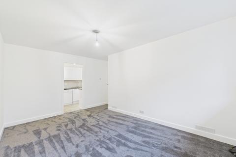 2 bedroom flat to rent, Windsor Drive, High Wycombe, Buckinghamshire, HP13 6BQ