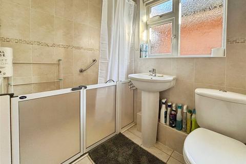4 bedroom bungalow for sale, Old Welmore, Yateley, Hampshire