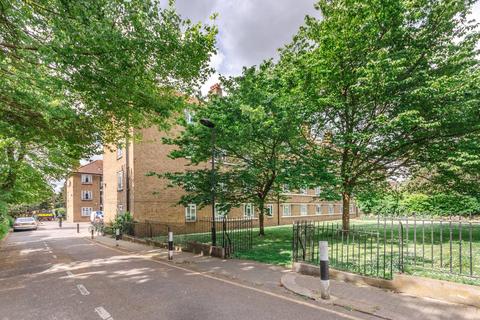 Fulham Palace Road, Bishop's Park, London, SW6