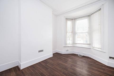 Leslie Road, Leytonstone, London, E11